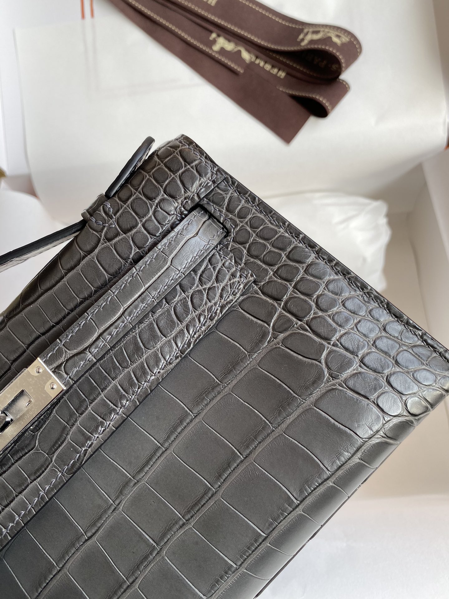 Hermes Mini Kelly Pochette 22cm Bag In Dark Grey Matte Alligator Leather